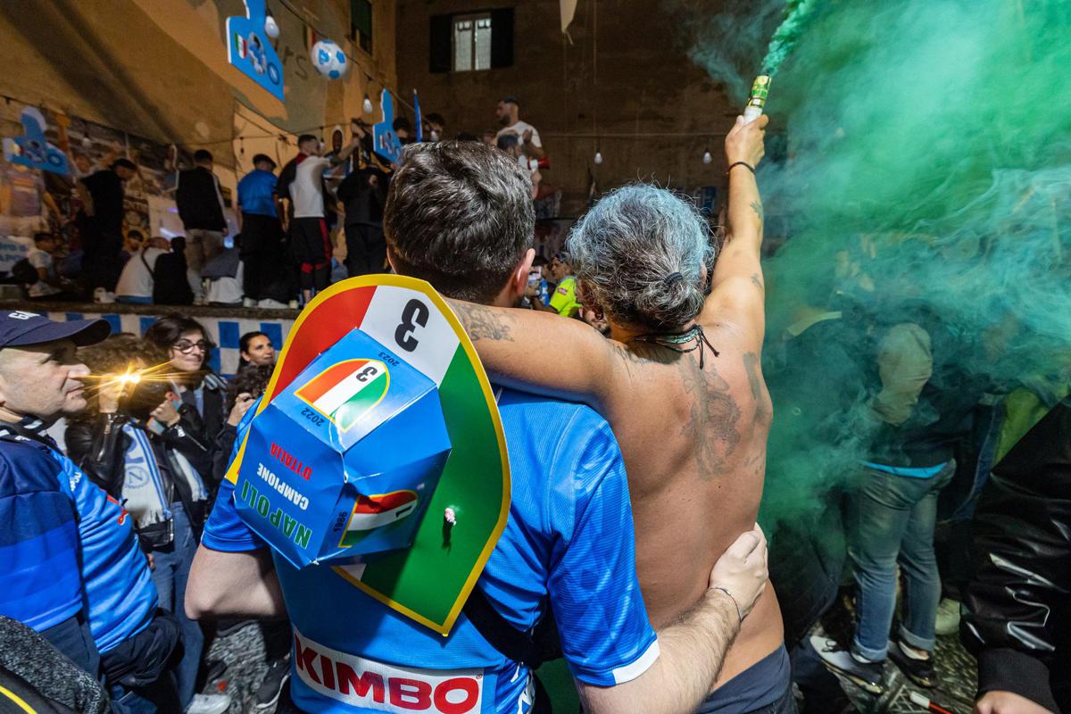 Scudetto Napoli | La Festa Al Maradona | Passerella D' Onore Della ...