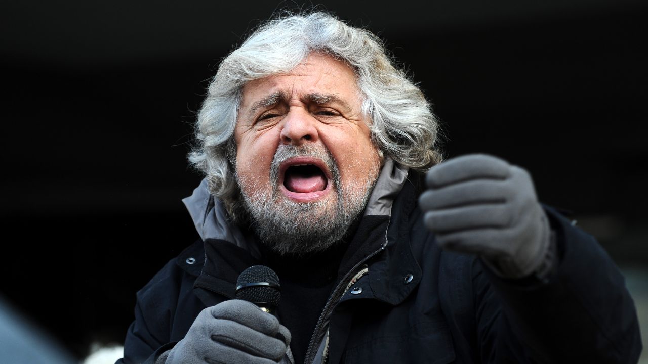 Prosegue lo scontro Grillo Conte